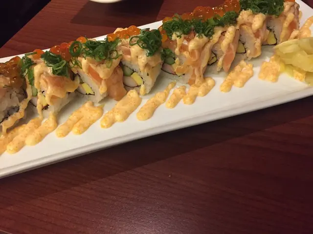 個人還是比較喜歡吃明蝦毛毛蟲XD