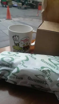 粉絲團辦活動,送六吋韓式起司嫩雞熱烤潛艇堡+馬克杯一個