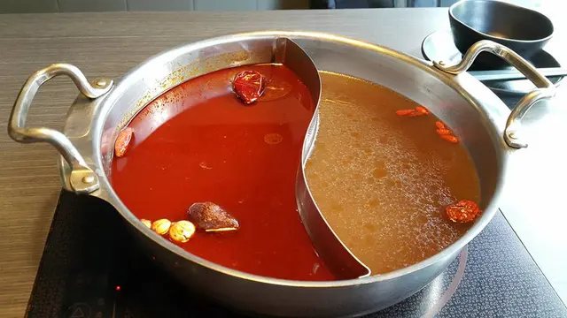 覺得黑蒜鍋好好喝~~~~