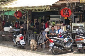 雙鐵鮮食熱炒店