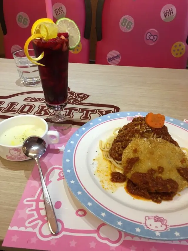 很好吃的意大利粉，有kitty的圖案很可愛