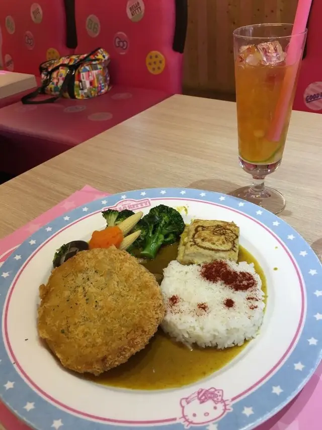 很脆的豬排，很可口的咖哩