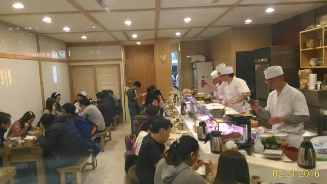 顧客主要台灣本地人為主，店家上過台灣電視，youtube有片，fb也有fanspage