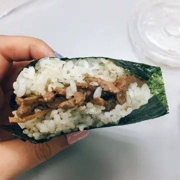 黑胡椒牛肉飯糰