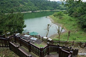 太陽湖畔咖啡館