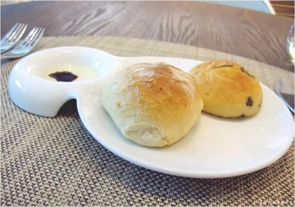 法式手作麵包-佛卡夏、粽子麵包(端午限定)