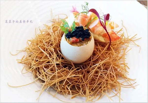 熱前菜-花蟹蒸蛋搭生態蝦脆片吐司