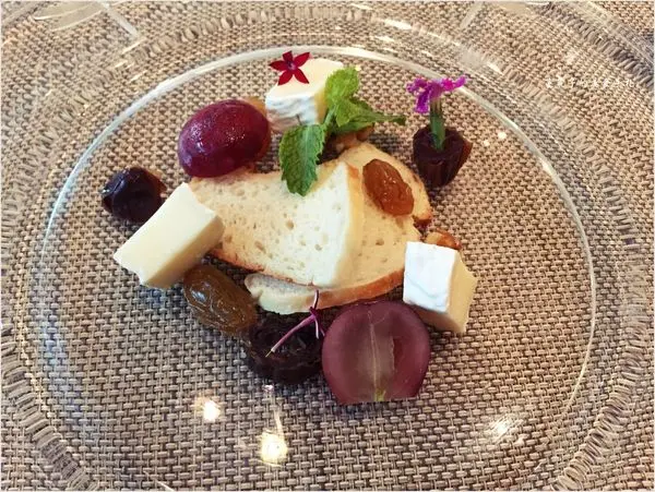 起司-法式可麗餅搭堅果起司盤