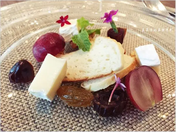 起司-法式可麗餅搭堅果起司盤