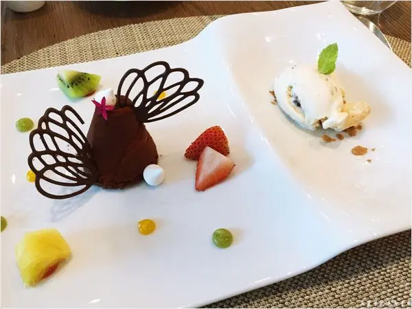甜點-文森即興創作甜點盤