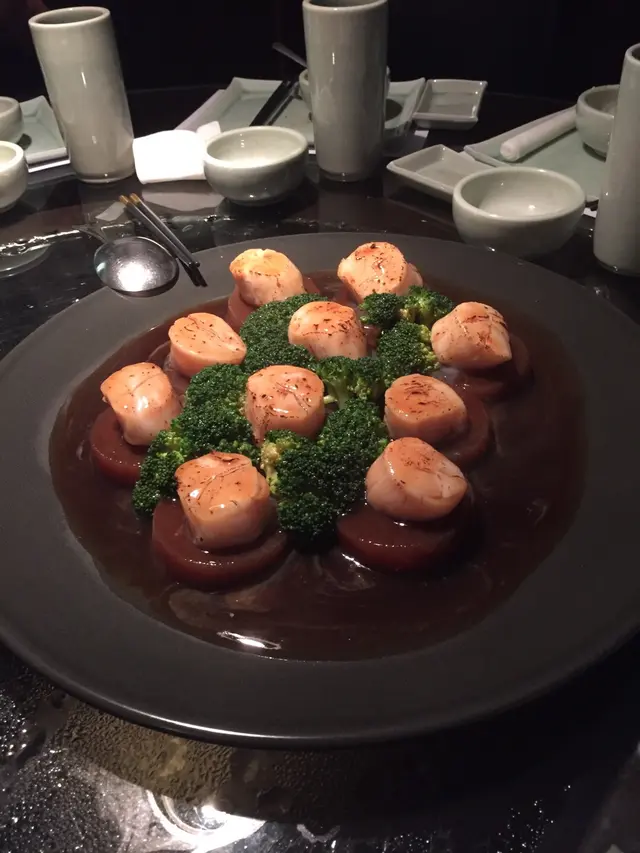 海膽蒸蛋，鮑魚,東升斑