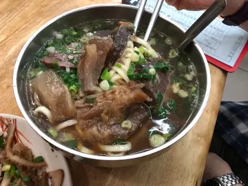 半筋半肉麵
