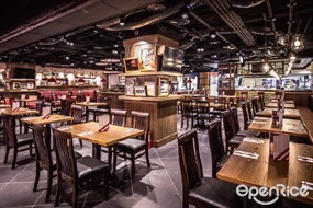 T.G.I. FRIDAY'S 台南新天地餐廳