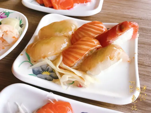 綜合生魚片壽司