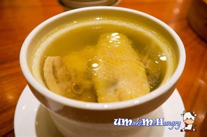 House Steamed Chicken Soup 