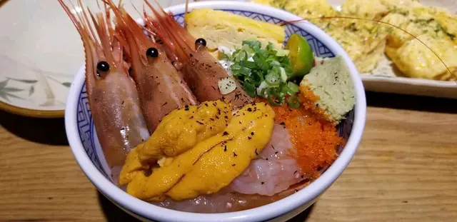 牡丹蝦海膽丼