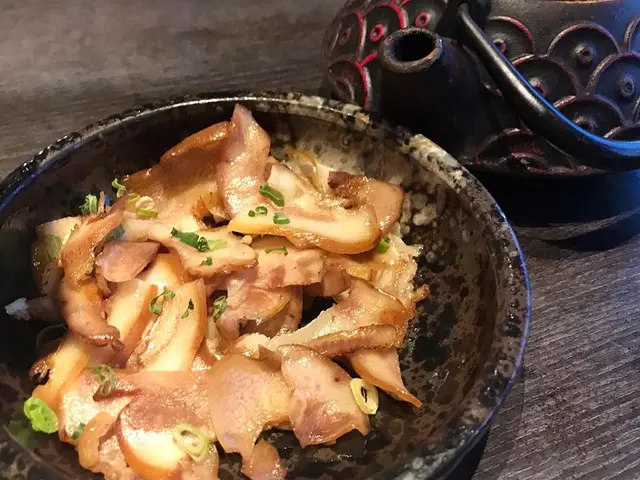 蔥油滷水豬臉肉