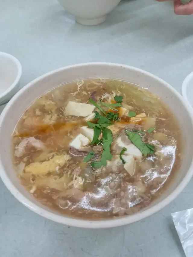 用料充足，胡椒粉味重 