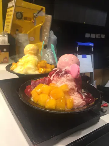 mango smoothie