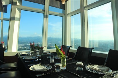 『隨意鳥地方101觀景餐廳』擁有絕美超高樓景視野