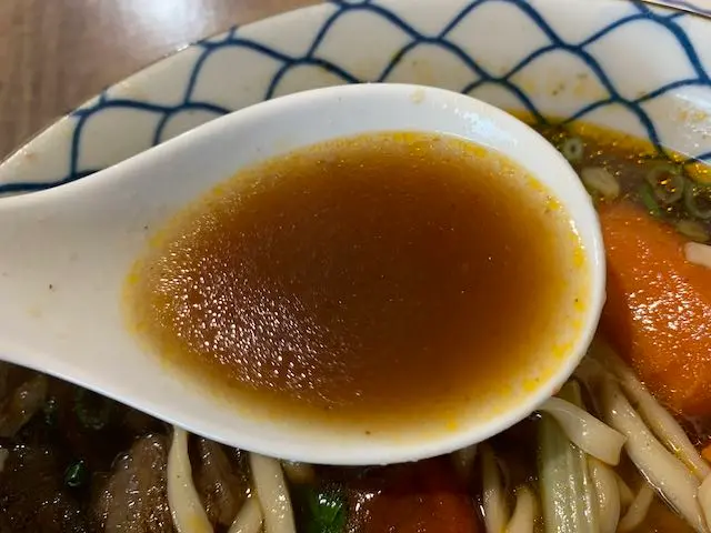 春梅紅燒牛肉麵(小辣)升級大碗