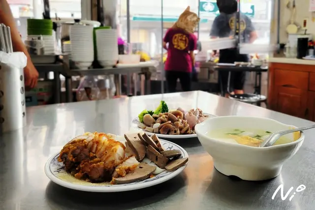 [嘉義東區]北興老牌魯熟肉。最好吃的還是花生糯米腸 #傳承到四代70年老店